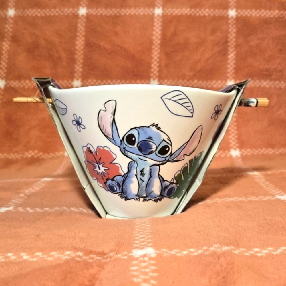 🌺 Disney's Stitch 16oz. Tropical Ramen Bowl (NEW!)